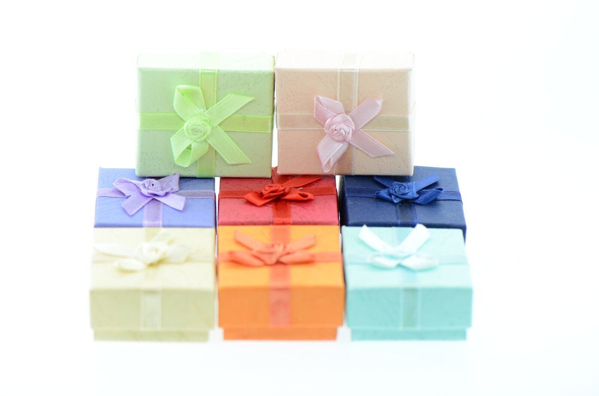 14K Solid Yellow Gold Pearl Screw Back Stud Earrings
