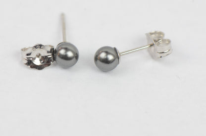 925 Sterling Silver Beautiful Pearls Stud Earrings for Women