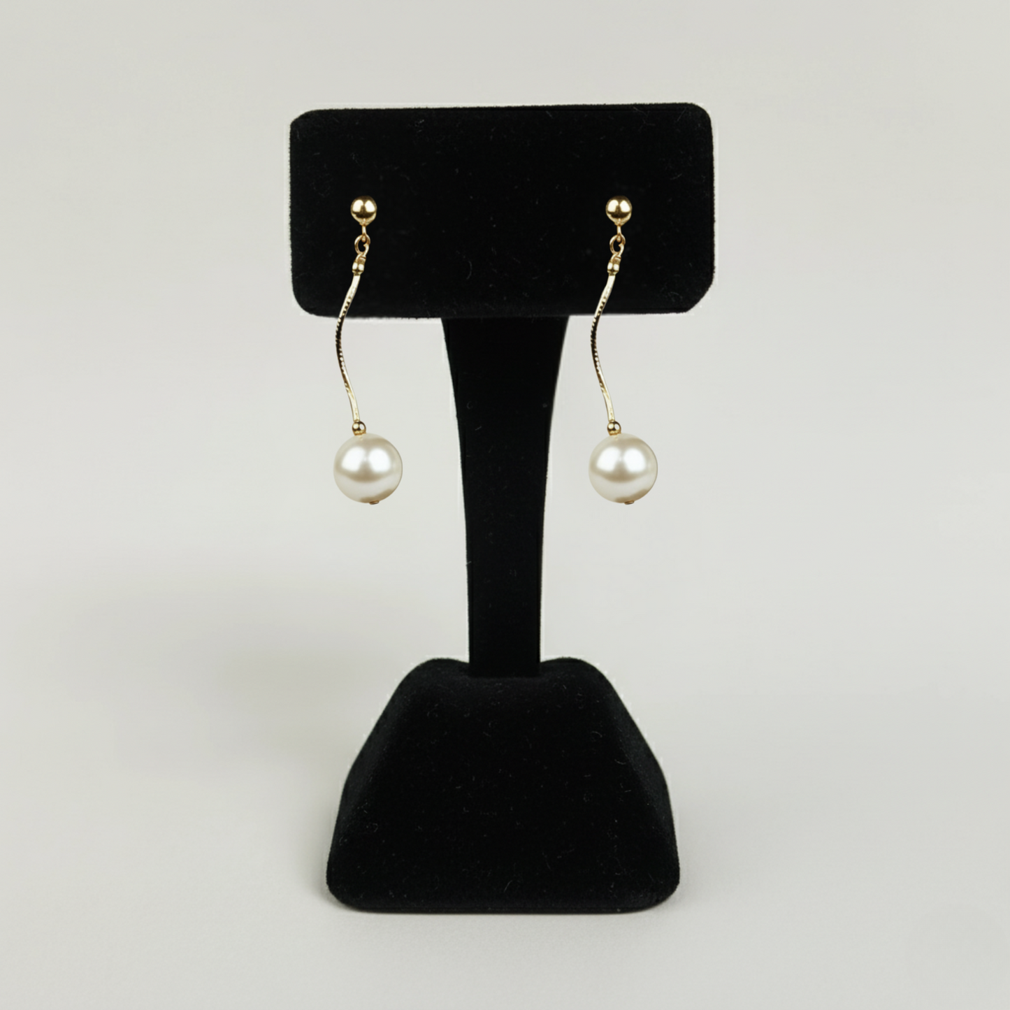 14K Yellow Gold Elegant Freshwater Pearl Earrings for Women