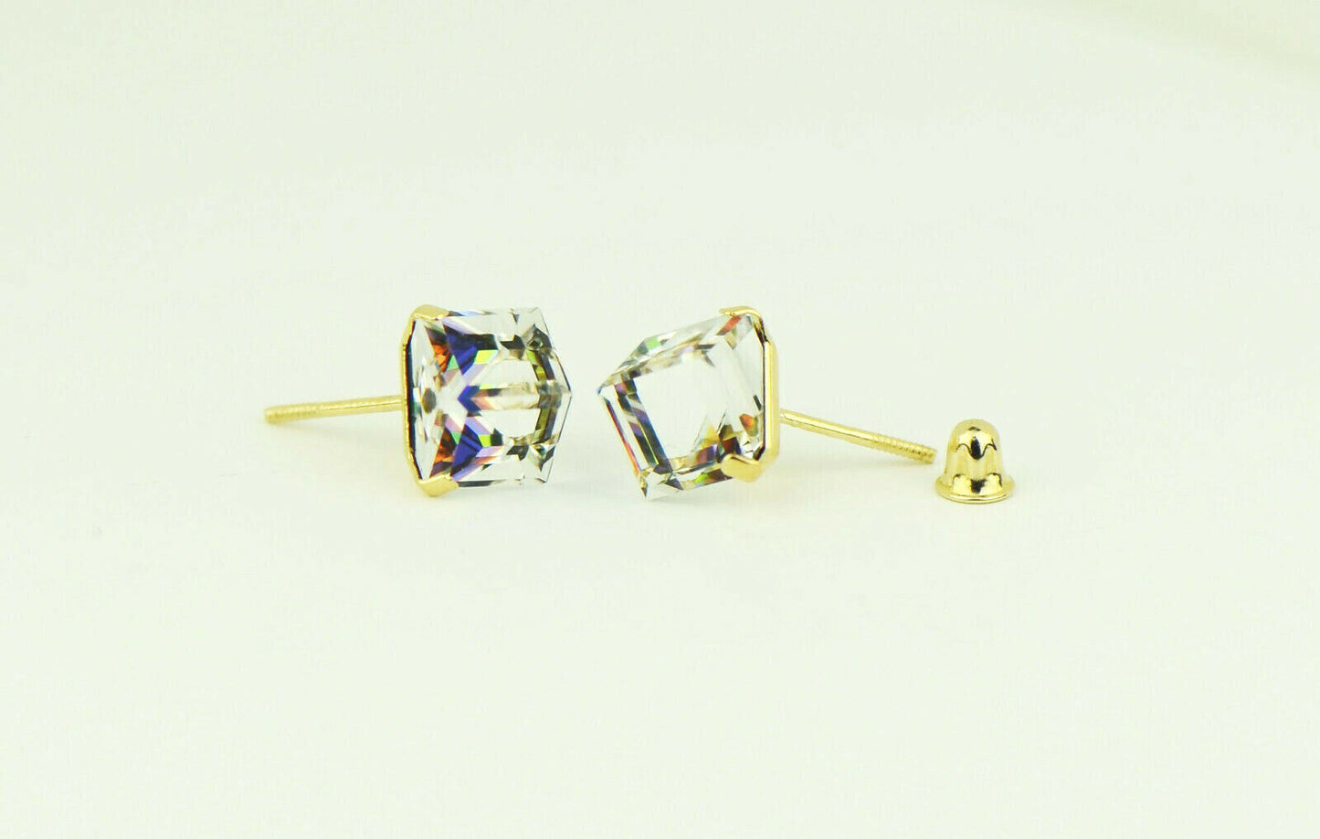 14k Yellow Gold Cube Tornasol  Stud Earrings