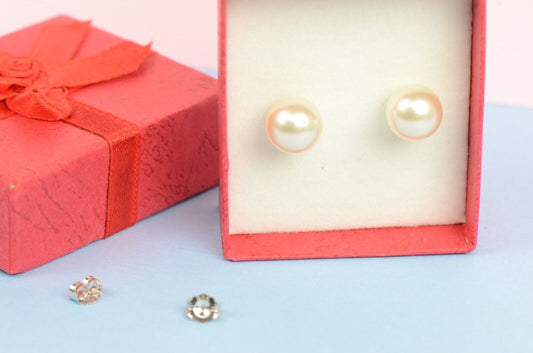 Made with Swarovski white Pearls Sterling Silver earrings