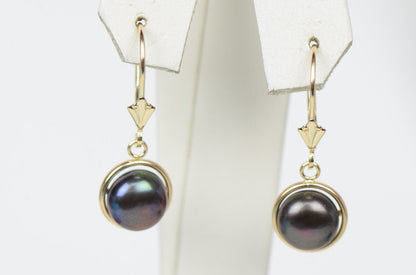 14k Yellow Gold Leverback Dangle Black Natural Pearl Earrings