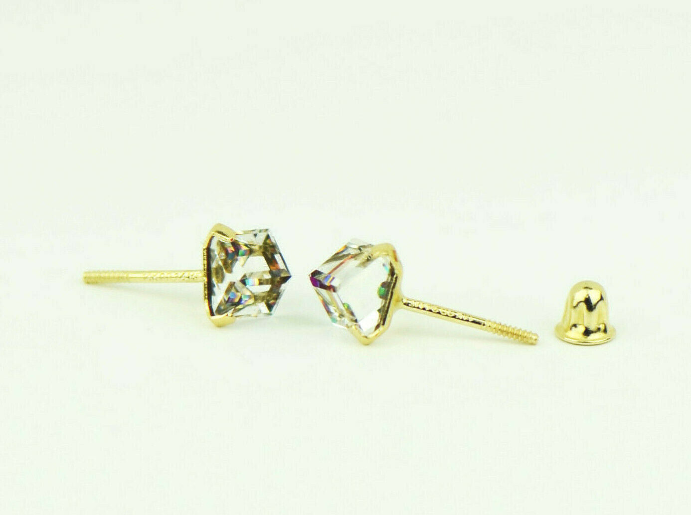 14k Yellow Gold Cube Tornasol  Stud Earrings