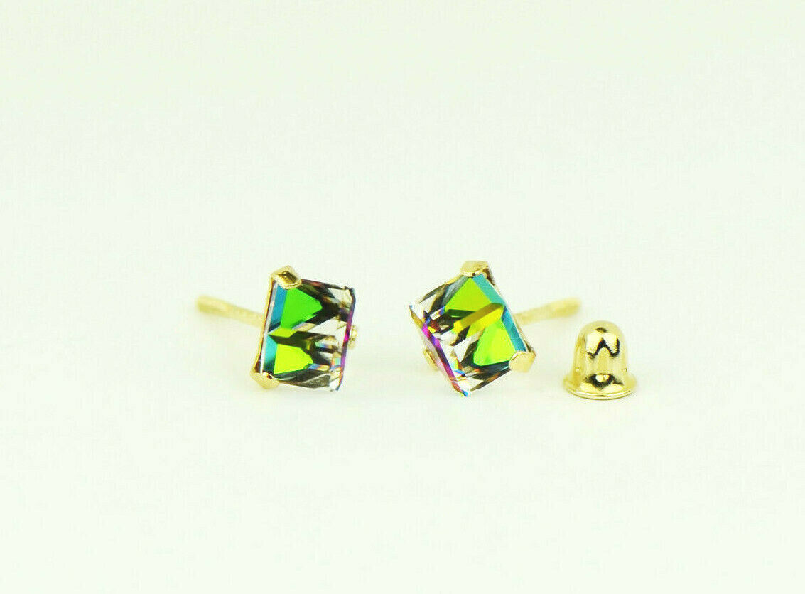 14k Yellow Gold Cube Tornasol  Stud Earrings