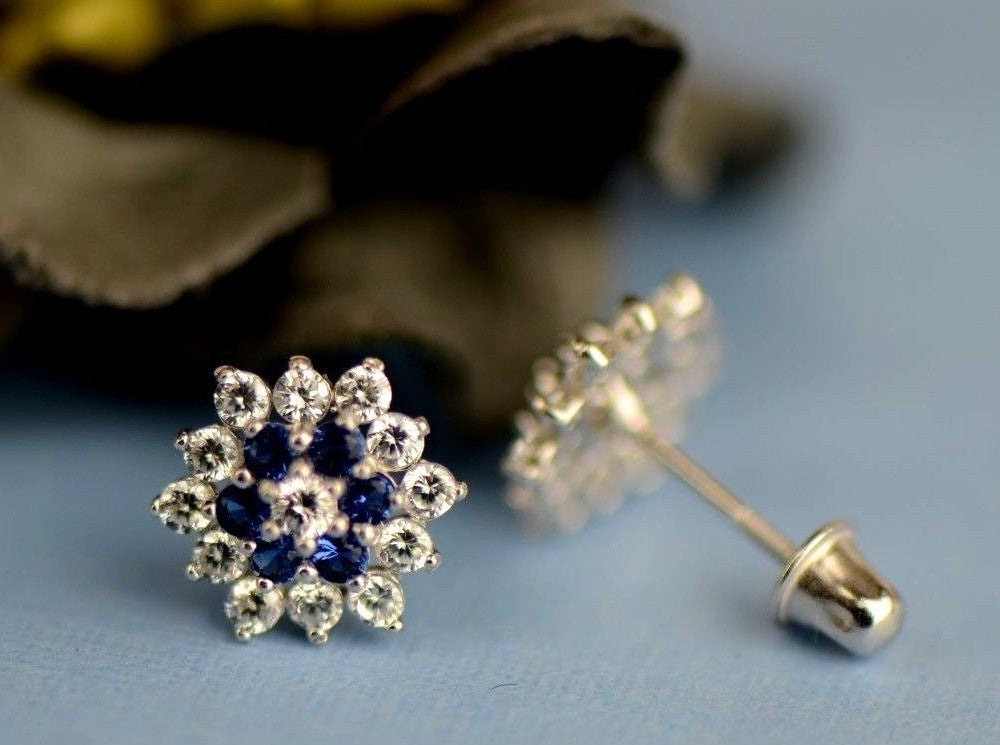 14k White Gold Flower Stud Earrings with screw back