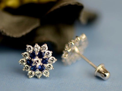 14k White Gold Flower Stud Earrings with screw back
