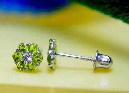14k White Gold Flower Stud Earrings with Screw Back
