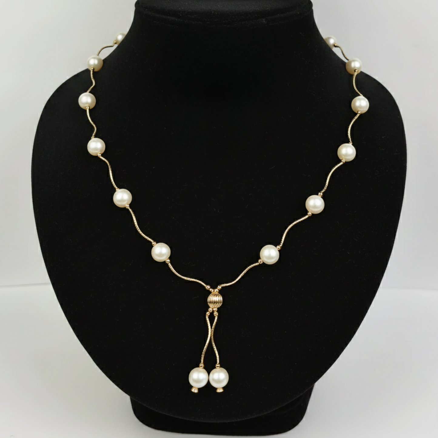 14K Yellow Gold Beautiful Freshwater Pearl Necklace for Women