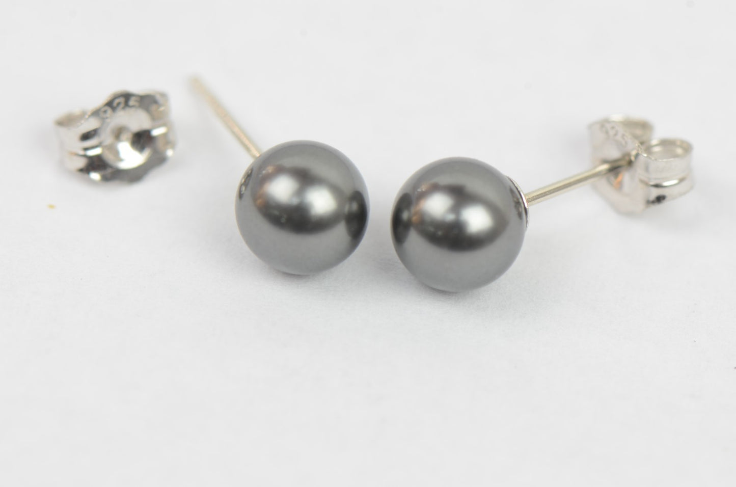 925 Sterling Silver Beautiful Pearls Stud Earrings for Women