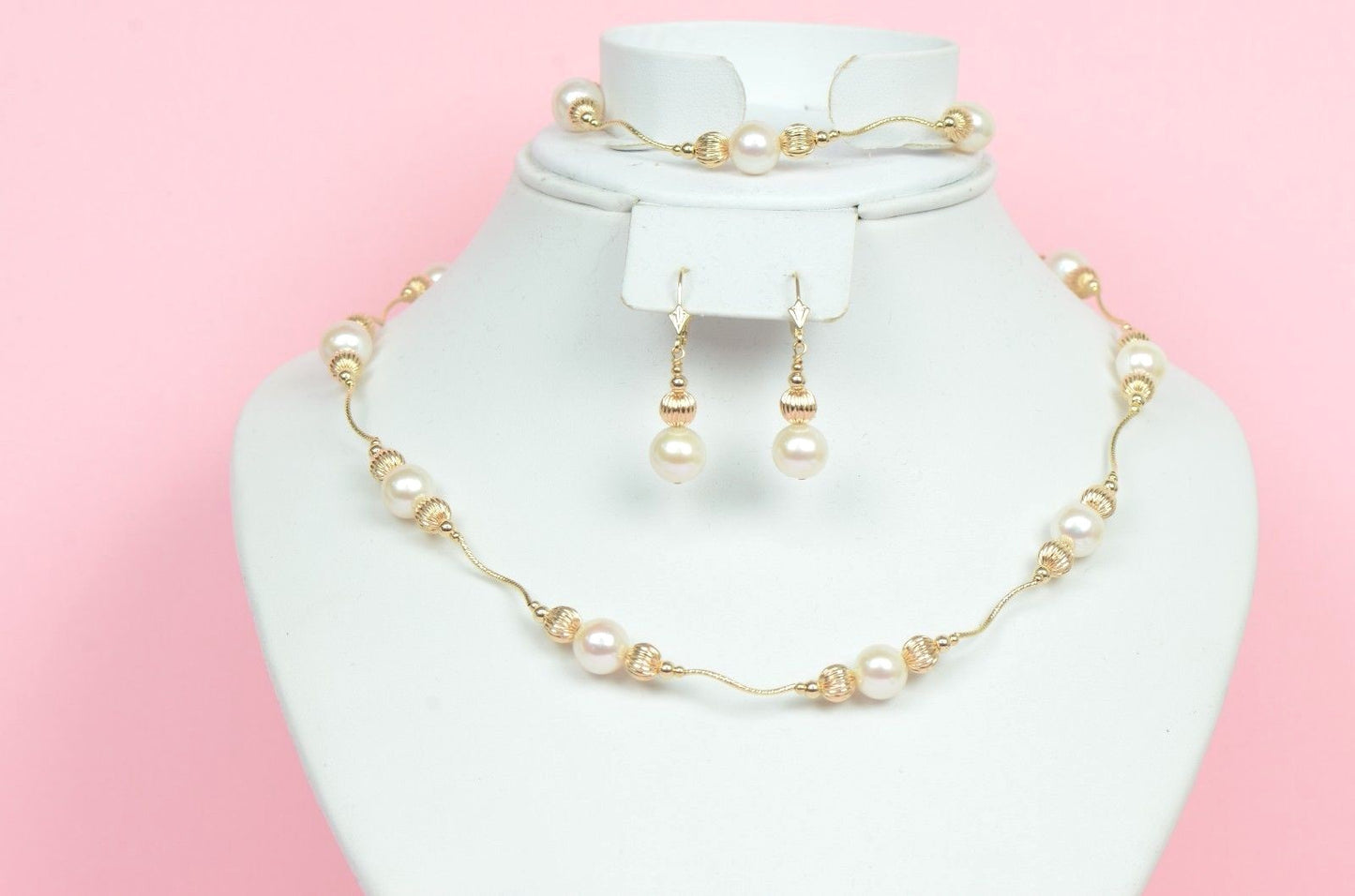 14k Yellow Gold Charming Genuine White Pearls Necklace, Bracelet, Earrings Set