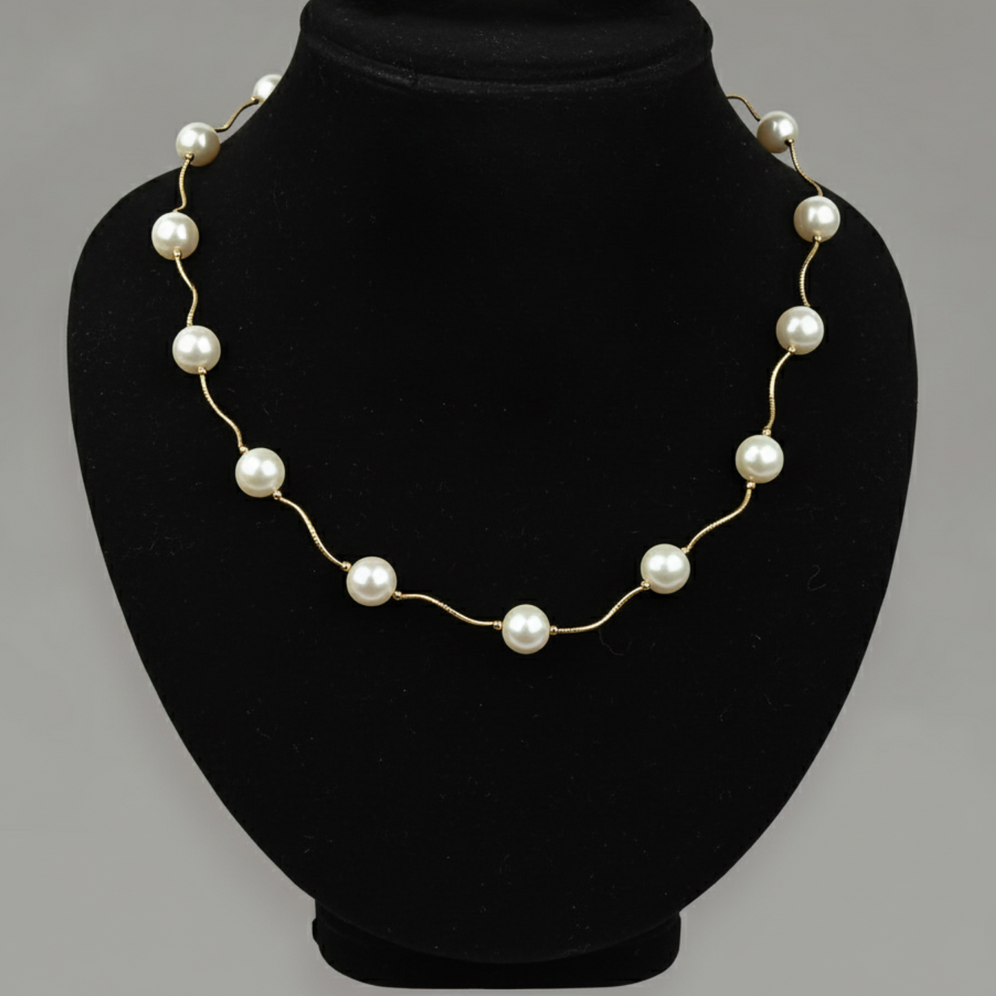 14K Yellow Gold Beautiful Freshwater Pearl Necklace for Women