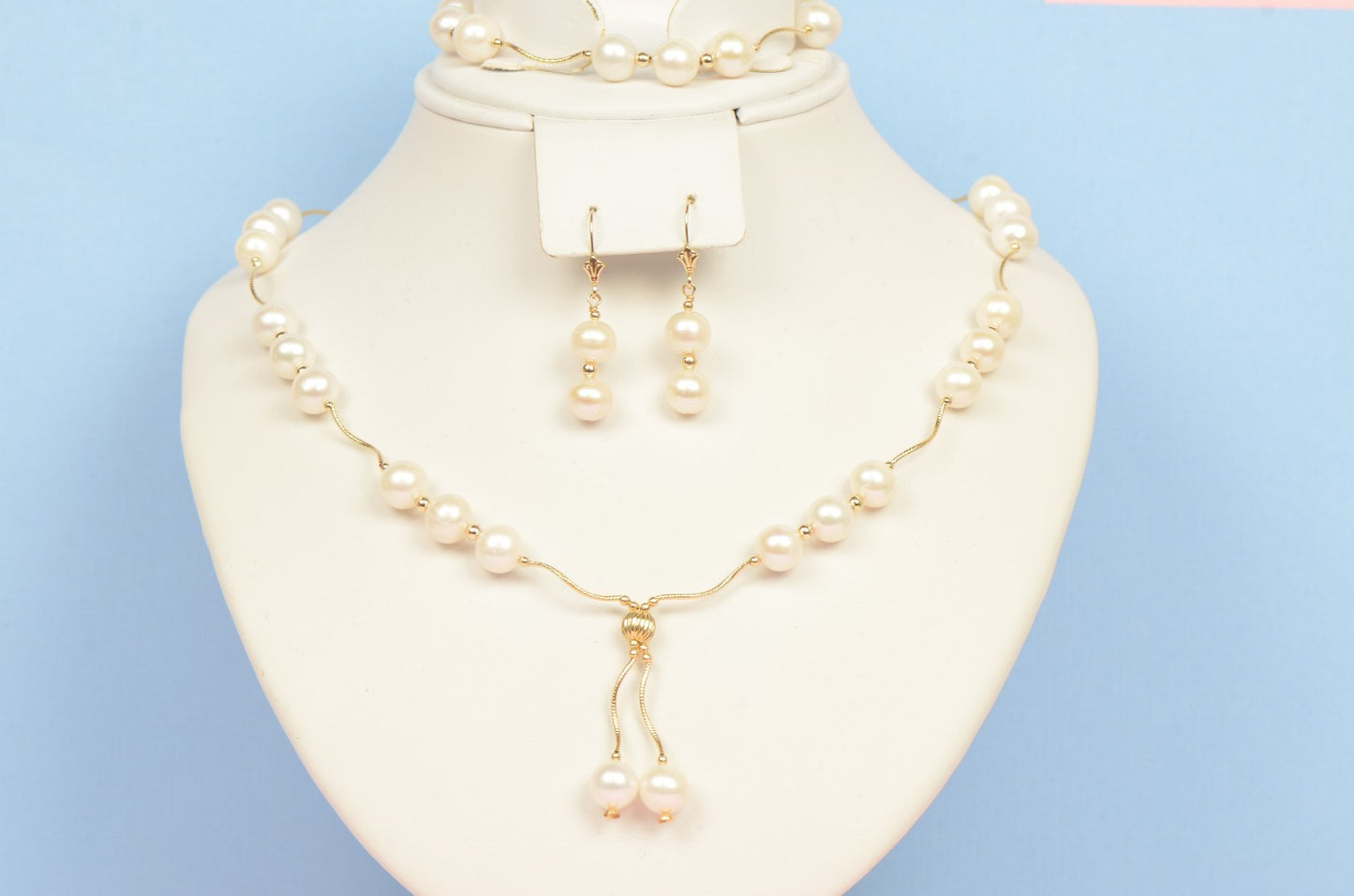 14K Yellow Gold Natural White genuine Pearl Necklace, Bracelet, Earrings Set