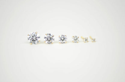 CZ Stud Earring Round cut in 14k yellow gold Screw back