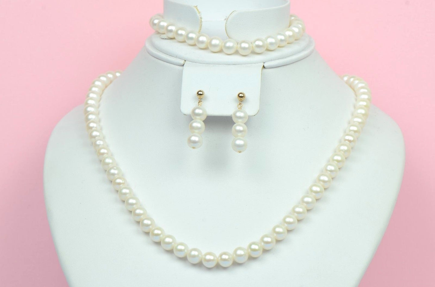 14k Yellow Gold Genuine White Pearls 3pcs Set: Necklace, Bracelet, Earrings