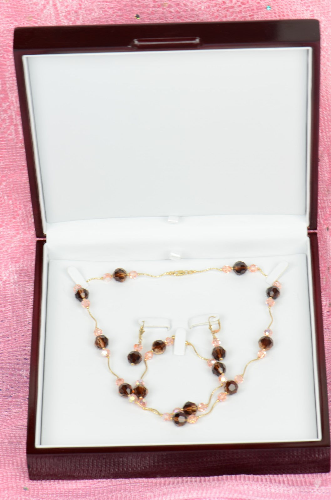 14k Yellow Gold Peach Coral 3pcs Set: Necklace, Bracelet, Earrings