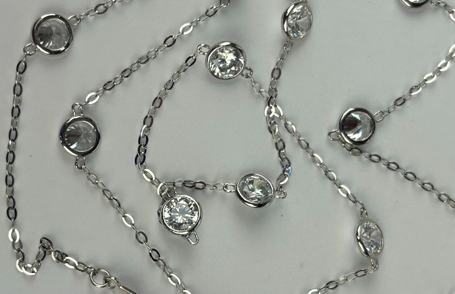 14K WhiteGold Beautiful GRA Certified Round Clear Moissanite Necklaces for Women