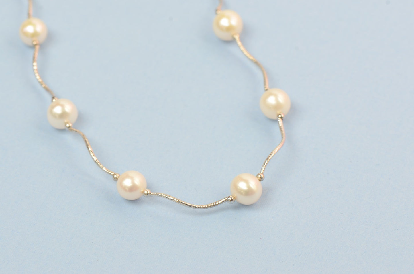 14k White Gold Beautiful Genuine White Pearls Set: Necklace, Bracelet, Earrings