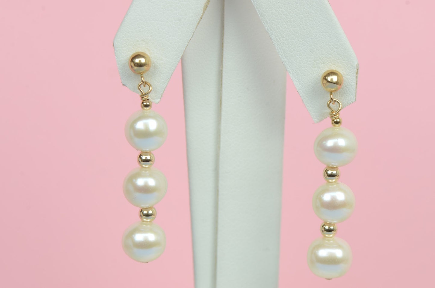 14K Yellow Gold Natural White genuine Pearl Necklace, Bracelet, Earrings Set