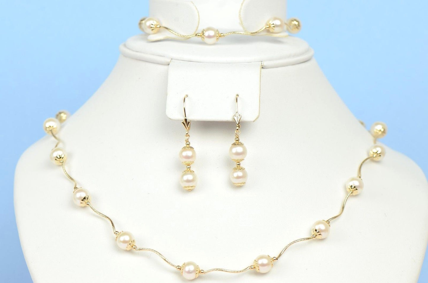 14k Yellow Gold Genuine White Pearls 3pcs Women Set:Necklace, Bracelet, Earrings