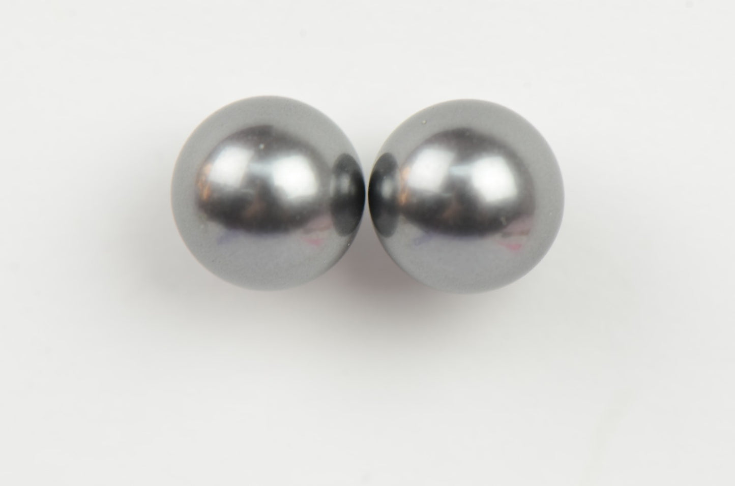 925 Sterling Silver Beautiful Pearls Stud Earrings for Women