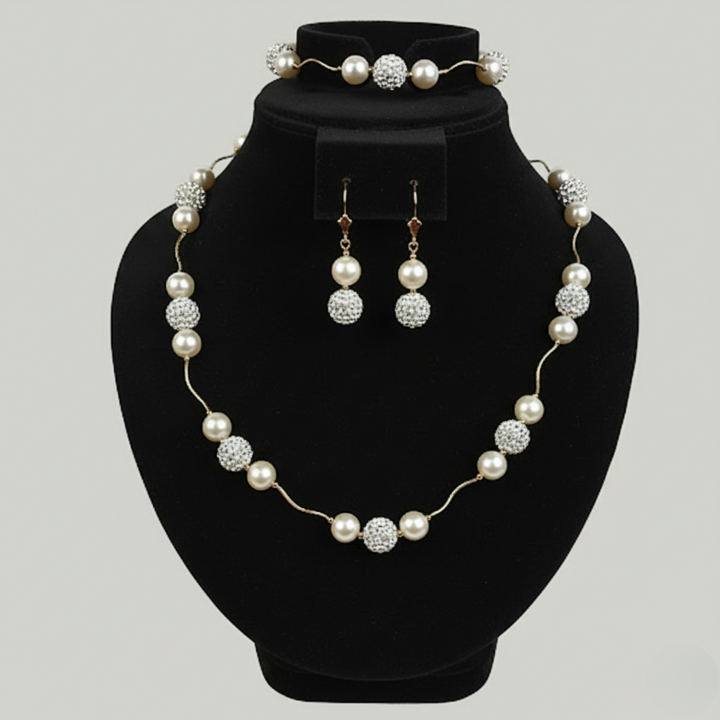 14K Yellow Gold Gorgeous Freshwater Pearl Set with Czech Crystal for Women