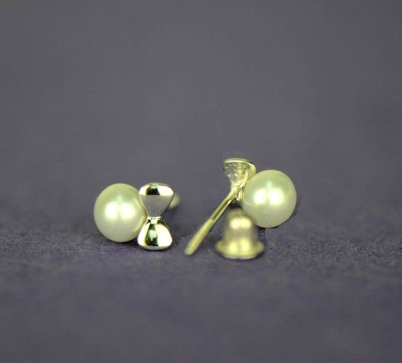 14K Yellow and White Gold Bow Tie Freshwater Pearl CZ Stud Earring