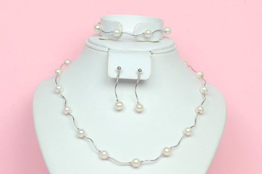 14k White Gold Beautiful Genuine White Pearls Set: Necklace, Bracelet, Earrings