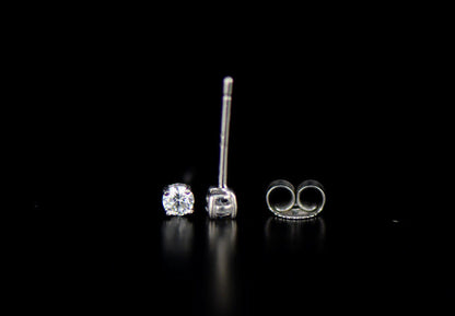 .925 Sterling Silver Round Cut Cubic Zirconia Basket Setting Style Stud Earrings