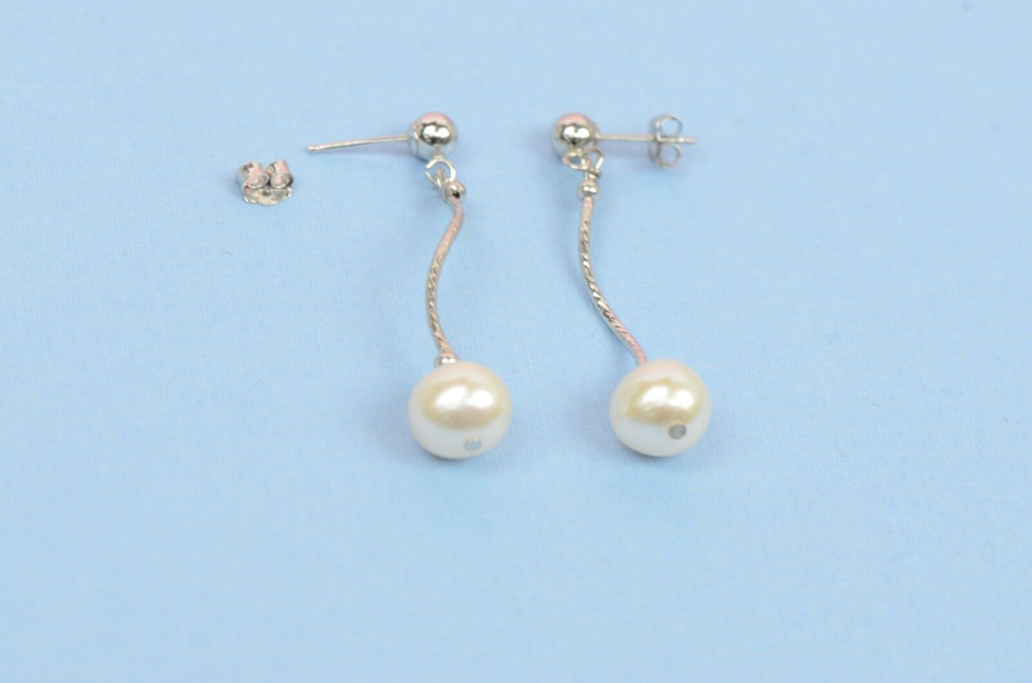 14k White Gold Charming Genuine White Pearls Set: Necklace, Bracelet, Earrings