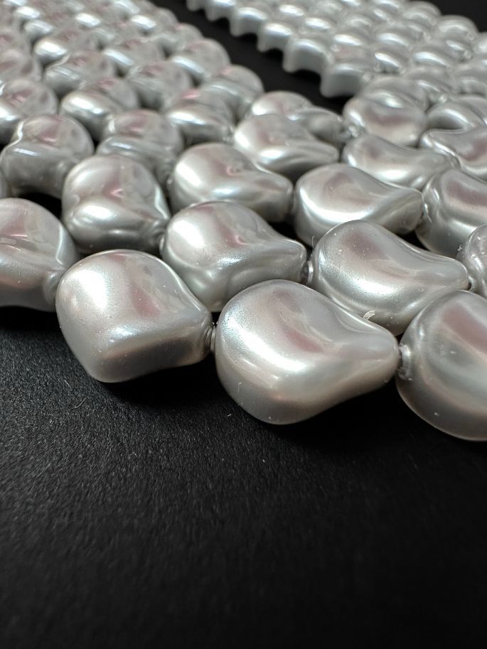 Curve Twist Bead Swarovski Crystal Pearls Light Grey 9x8mm